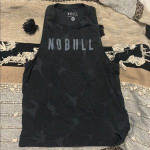 NOBULL women’s tank top size M.